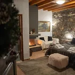 Kaimak Luxury Hotel 3*