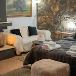 Kaimak Luxury Hotel 3*