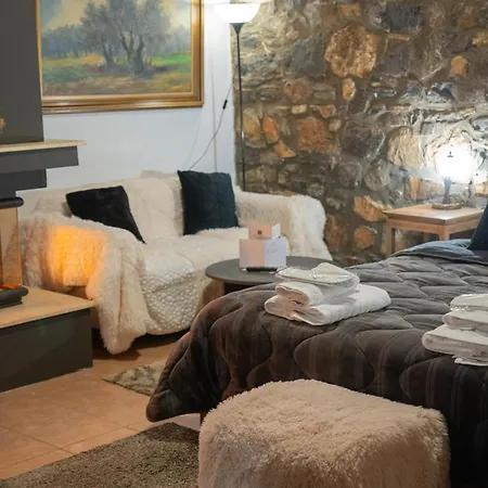 Kaimak Luxury Hotel 3*